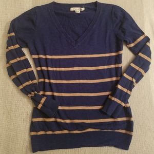 V-neck Striped Forever 21 sweater